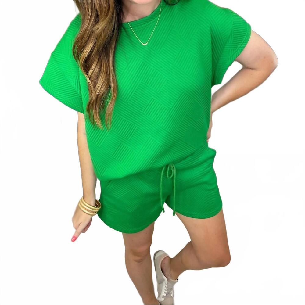 NEW SEE AND BE SEEN call my jet textured shorts in green